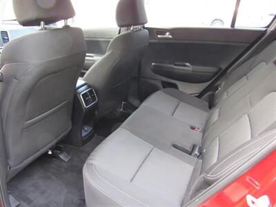 2021 Kia Sportage LX   - Photo 11 - Appleton, WI 54915