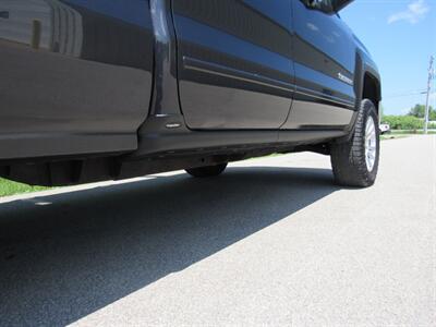 2014 GMC Sierra 1500 SLE   - Photo 9 - Appleton, WI 54915