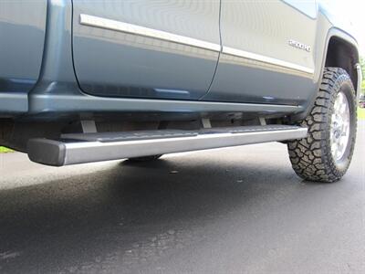 2015 GMC Sierra 2500 SLE   - Photo 8 - Appleton, WI 54915