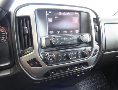 2015 GMC Sierra 2500 SLE   - Photo 13 - Appleton, WI 54915