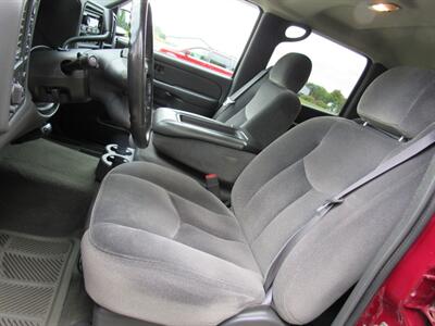 2006 GMC Sierra 1500 SLE1 SLE1 4dr Crew Cab   - Photo 15 - Appleton, WI 54915
