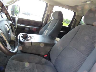 2007 Chevrolet Silverado 2500 LT1 LT1 4dr Crew Cab   - Photo 20 - Appleton, WI 54915
