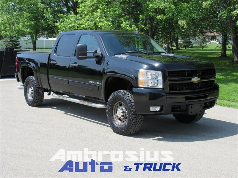 2007 Chevrolet Silverado 2500 LT1 LT1 4dr Crew Cab - Photo 1 - Appleton, WI 54915