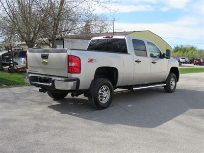2009 Chevrolet Silverado 2500 Work Truck   - Photo 6 - Appleton, WI 54915