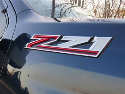 2022 Chevrolet Silverado 3500 LTZ   - Photo 14 - Appleton, WI 54915