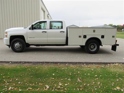 2019 Chevrolet Silverado 3500HD CC Work Truck   - Photo 6 - Appleton, WI 54915