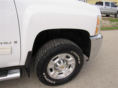 2009 Chevrolet Silverado 2500 LT   - Photo 16 - Appleton, WI 54915