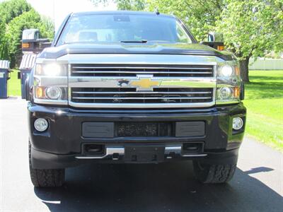 2015 Chevrolet Silverado 2500 High Country   - Photo 4 - Appleton, WI 54915
