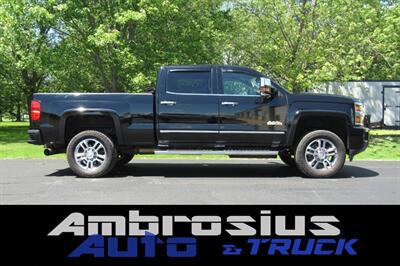 2015 Chevrolet Silverado 2500 High Country   - Photo 2 - Appleton, WI 54915