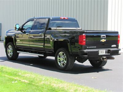 2015 Chevrolet Silverado 2500 High Country   - Photo 7 - Appleton, WI 54915