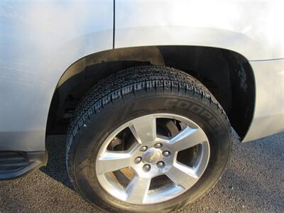 2016 Chevrolet Tahoe LT   - Photo 10 - Appleton, WI 54915