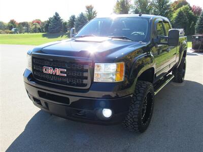 2011 GMC Sierra 2500 SLT   - Photo 6 - Appleton, WI 54915