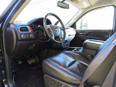 2011 GMC Sierra 2500 SLT   - Photo 16 - Appleton, WI 54915