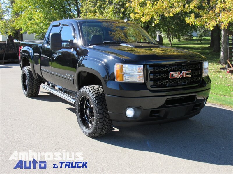 2011 GMC Sierra 2500 SLT - Photo 1 - Appleton, WI 54915