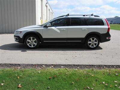 2011 Volvo XC70 3.2   - Photo 6 - Appleton, WI 54915