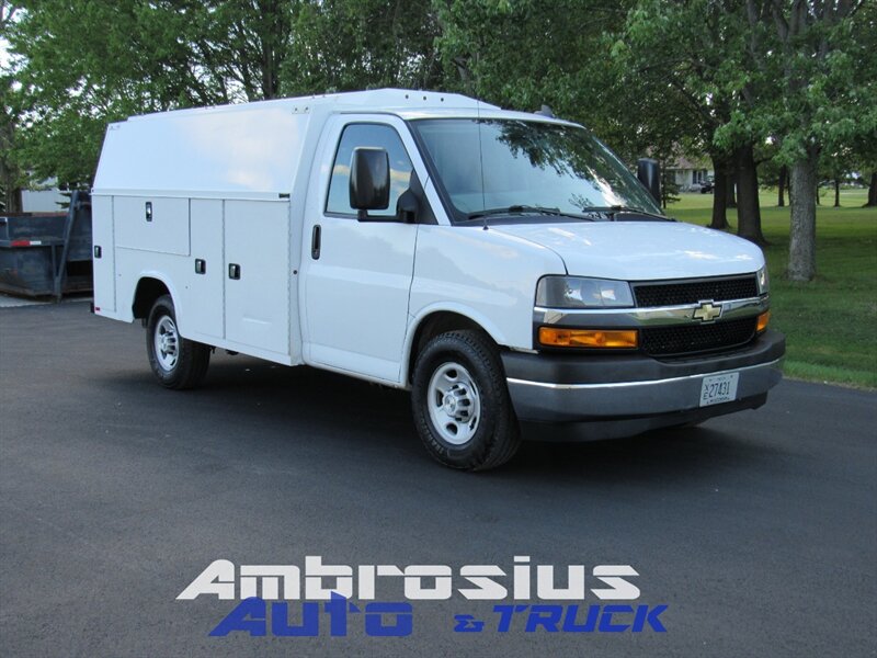 2020 Chevrolet Express 3500   - Photo 1 - Appleton, WI 54915