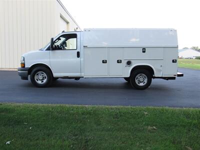 2020 Chevrolet Express 3500 - Photo 4 - Appleton, WI 54915