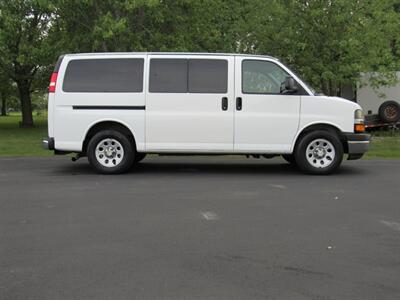 2014 Chevrolet Express LT 1500   - Photo 4 - Appleton, WI 54915