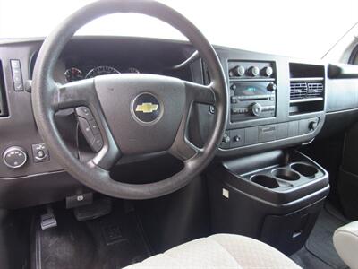 2014 Chevrolet Express LT 1500   - Photo 8 - Appleton, WI 54915