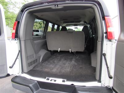 2014 Chevrolet Express LT 1500   - Photo 11 - Appleton, WI 54915