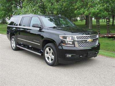 2016 Chevrolet Suburban LT   - Photo 1 - Appleton, WI 54915