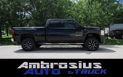 2011 Chevrolet Silverado 2500 LT   - Photo 2 - Appleton, WI 54915