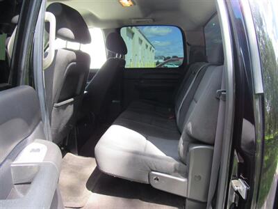 2011 Chevrolet Silverado 2500 LT   - Photo 8 - Appleton, WI 54915