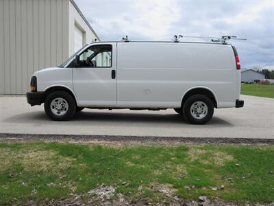 2015 Chevrolet Express 2500   - Photo 4 - Appleton, WI 54915