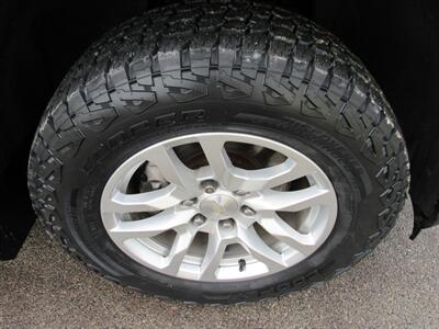 2020 Chevrolet Silverado 1500 LT   - Photo 12 - Appleton, WI 54915