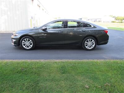 2017 Chevrolet Malibu LT   - Photo 7 - Appleton, WI 54915