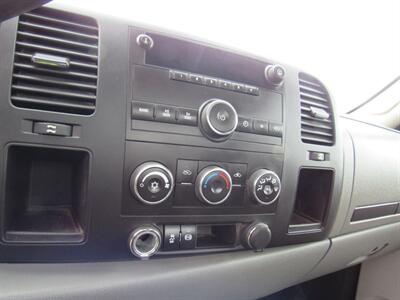 2013 Chevrolet Silverado 3500 Work Truck   - Photo 21 - Appleton, WI 54915