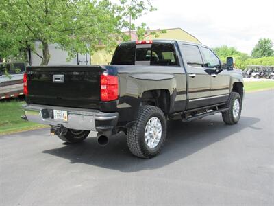 2016 Chevrolet Silverado 2500 LTZ   - Photo 6 - Appleton, WI 54915