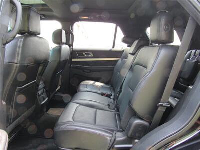 2016 Ford Explorer XLT   - Photo 12 - Appleton, WI 54915
