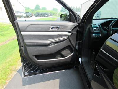 2016 Ford Explorer XLT   - Photo 16 - Appleton, WI 54915