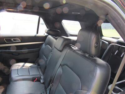 2016 Ford Explorer XLT   - Photo 13 - Appleton, WI 54915