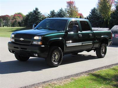 2004 Chevrolet Silverado 2500 LT 4dr Crew Cab LT   - Photo 1 - Appleton, WI 54915