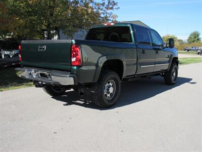 2004 Chevrolet Silverado 2500 LT 4dr Crew Cab LT   - Photo 4 - Appleton, WI 54915