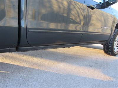 2017 Chevrolet Silverado 1500 LT - Photo 9 - Appleton, WI 54915