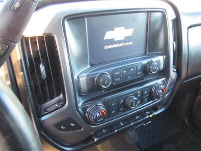 2017 Chevrolet Silverado 1500 LT - Photo 13 - Appleton, WI 54915