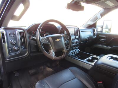 2016 Chevrolet Silverado 2500 LTZ   - Photo 11 - Appleton, WI 54915