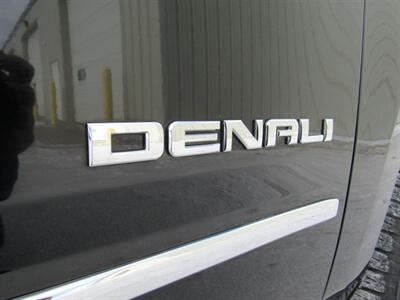 2015 GMC Yukon Denali   - Photo 10 - Appleton, WI 54915