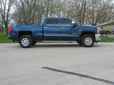 2015 Chevrolet Silverado 2500 LTZ   - Photo 4 - Appleton, WI 54915