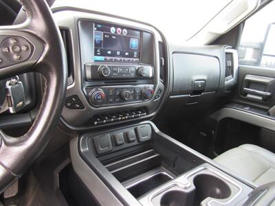 2015 Chevrolet Silverado 2500 LTZ   - Photo 14 - Appleton, WI 54915