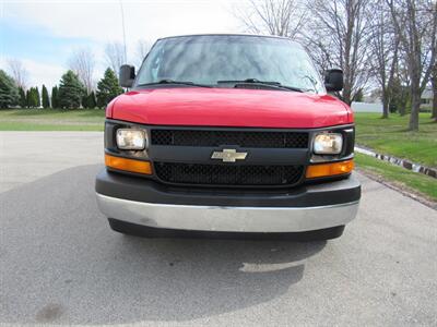 2017 Chevrolet Express 3500   - Photo 5 - Appleton, WI 54915