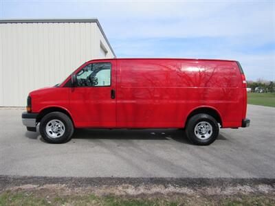 2017 Chevrolet Express 3500   - Photo 4 - Appleton, WI 54915