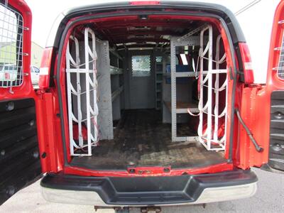 2017 Chevrolet Express 3500   - Photo 11 - Appleton, WI 54915