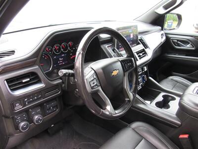 2021 Chevrolet Suburban LT   - Photo 3 - Appleton, WI 54915