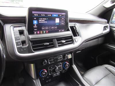 2021 Chevrolet Suburban LT   - Photo 15 - Appleton, WI 54915