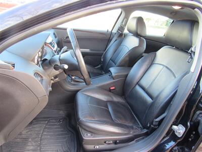 2012 Chevrolet Malibu LTZ - Photo 17 - Appleton, WI 54915