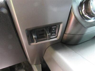 2015 Ford F-150 XLT   - Photo 12 - Appleton, WI 54915